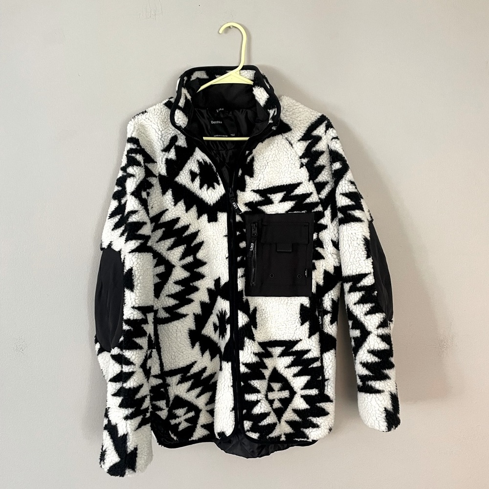 Bershka - Men’s Geometric Pattern Fleece Jacket - Small